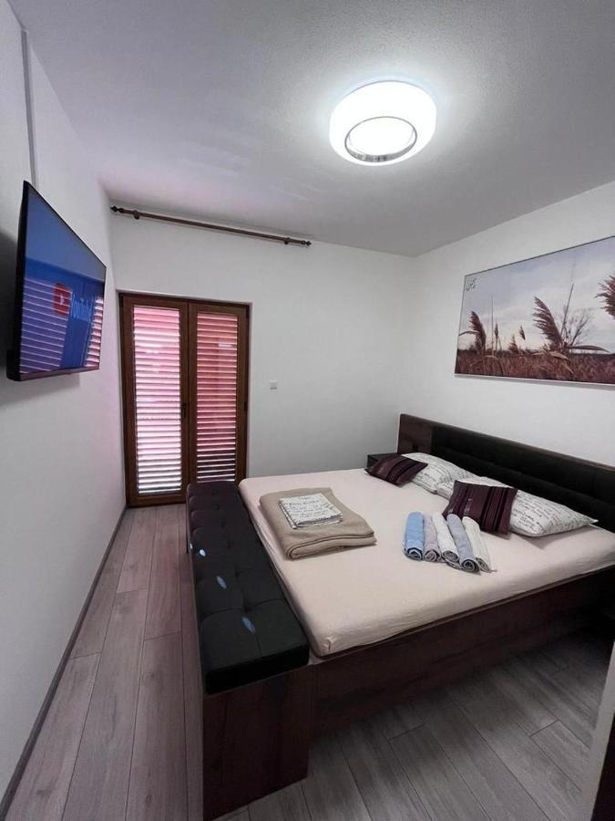 Holiday Apartment Lungomare بريفلاكا المظهر الخارجي الصورة