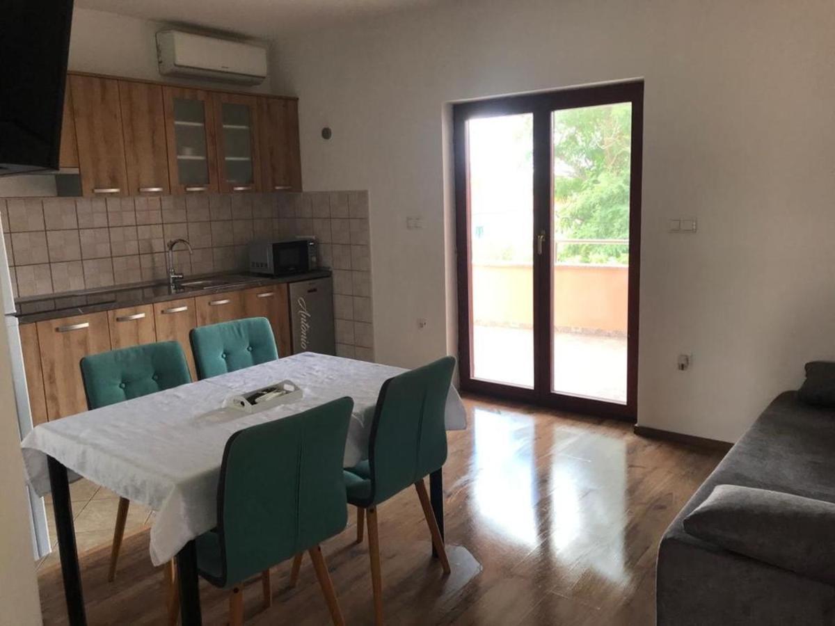 Holiday Apartment Lungomare بريفلاكا المظهر الخارجي الصورة